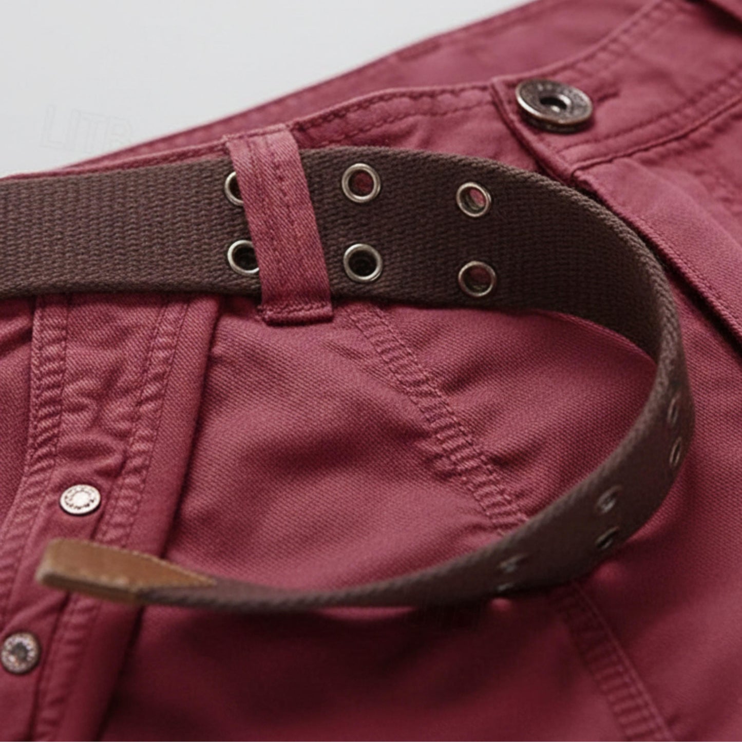 Men's Belted Cargo Shorts with Knee-Length Design-Rilvee